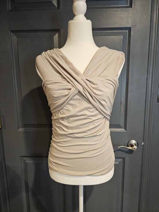 Abercrombie & Fitch Tops - Abercrombie NWT Sleeveless Twist-Front Ruched Tank Top - Beige Size M